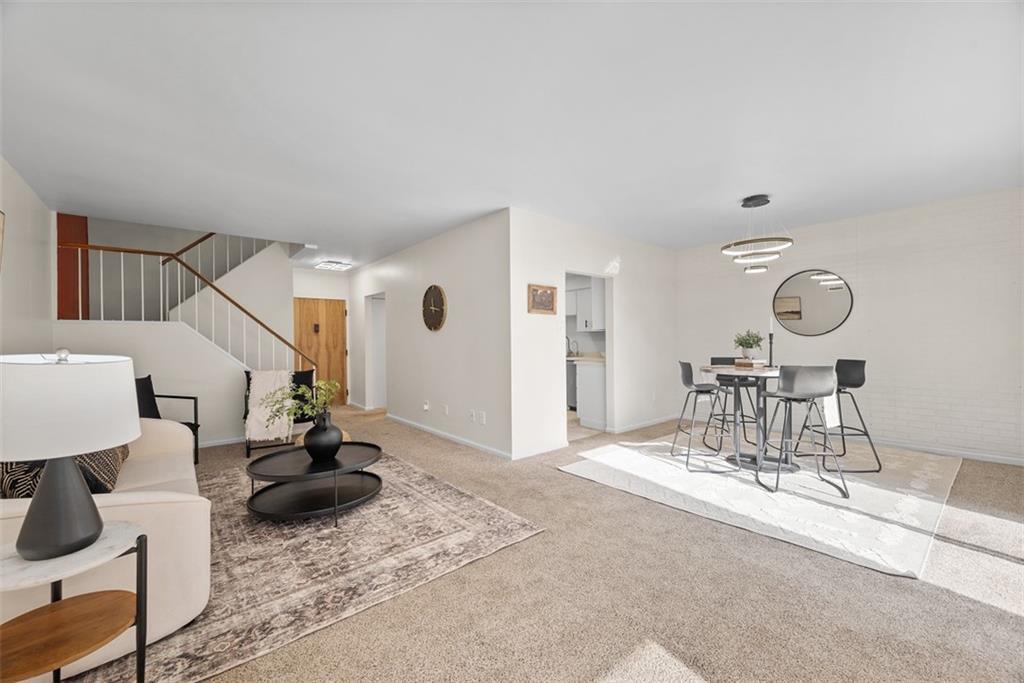 307 South Dithridge Street, Unit 208 Pittsburgh, PA 15213 - Photo 8 of 42