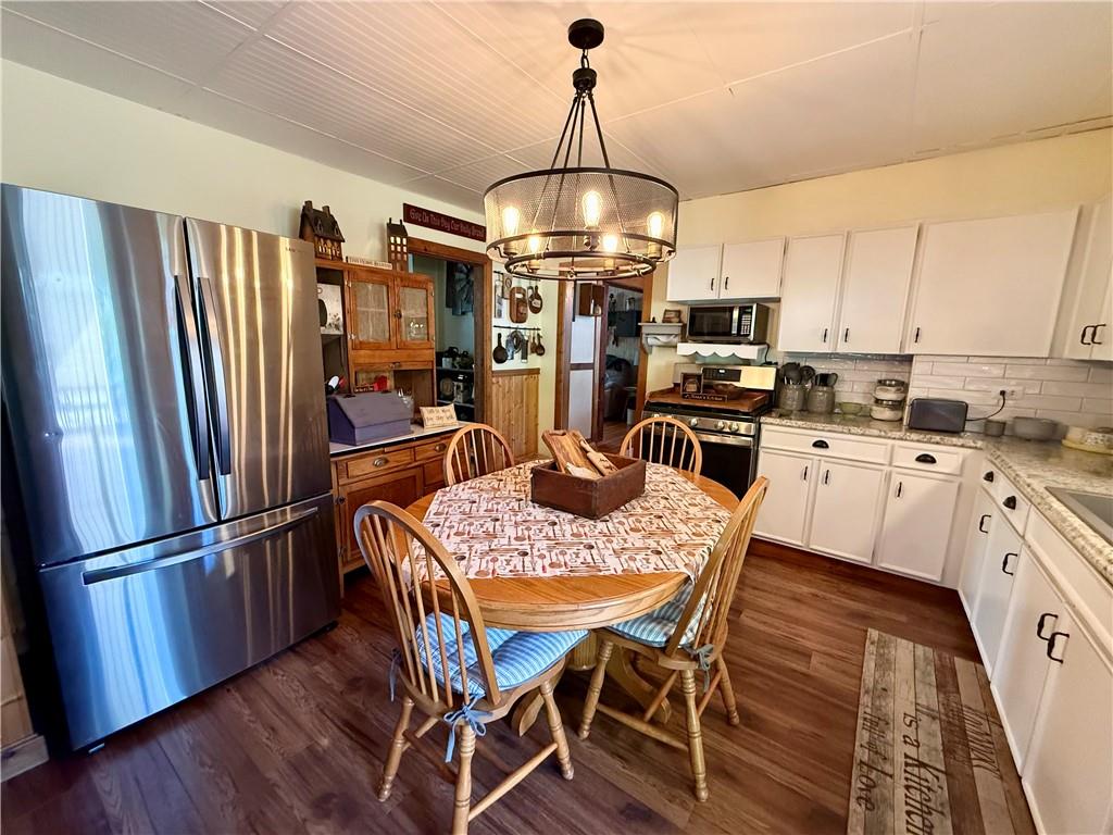 1035 Main Street East Rural Valley, PA 16249 - Photo 6 of 40