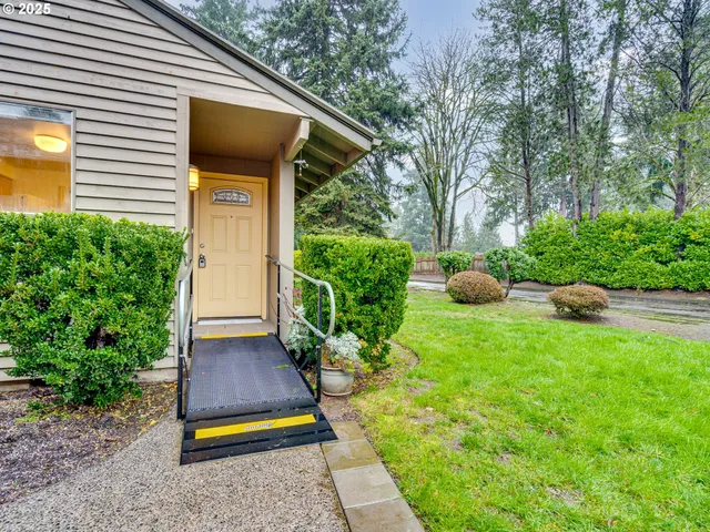 $315,000 | 8109 Northeast 14th Street, Unit D, Vancouver, WA 98664