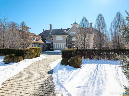 $13,000,000 | 10 Shorehaven Road, Norwalk, CT 06855