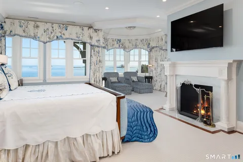 $13,000,000 | 10 Shorehaven Road, Norwalk, CT 06855