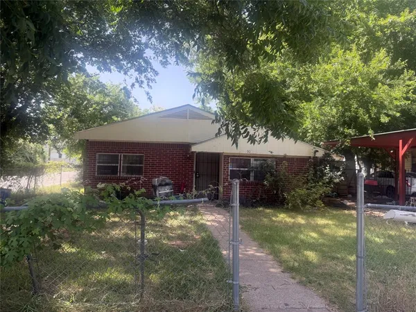 $79,000 | 900 Dearborn Street, Waco, TX 76704