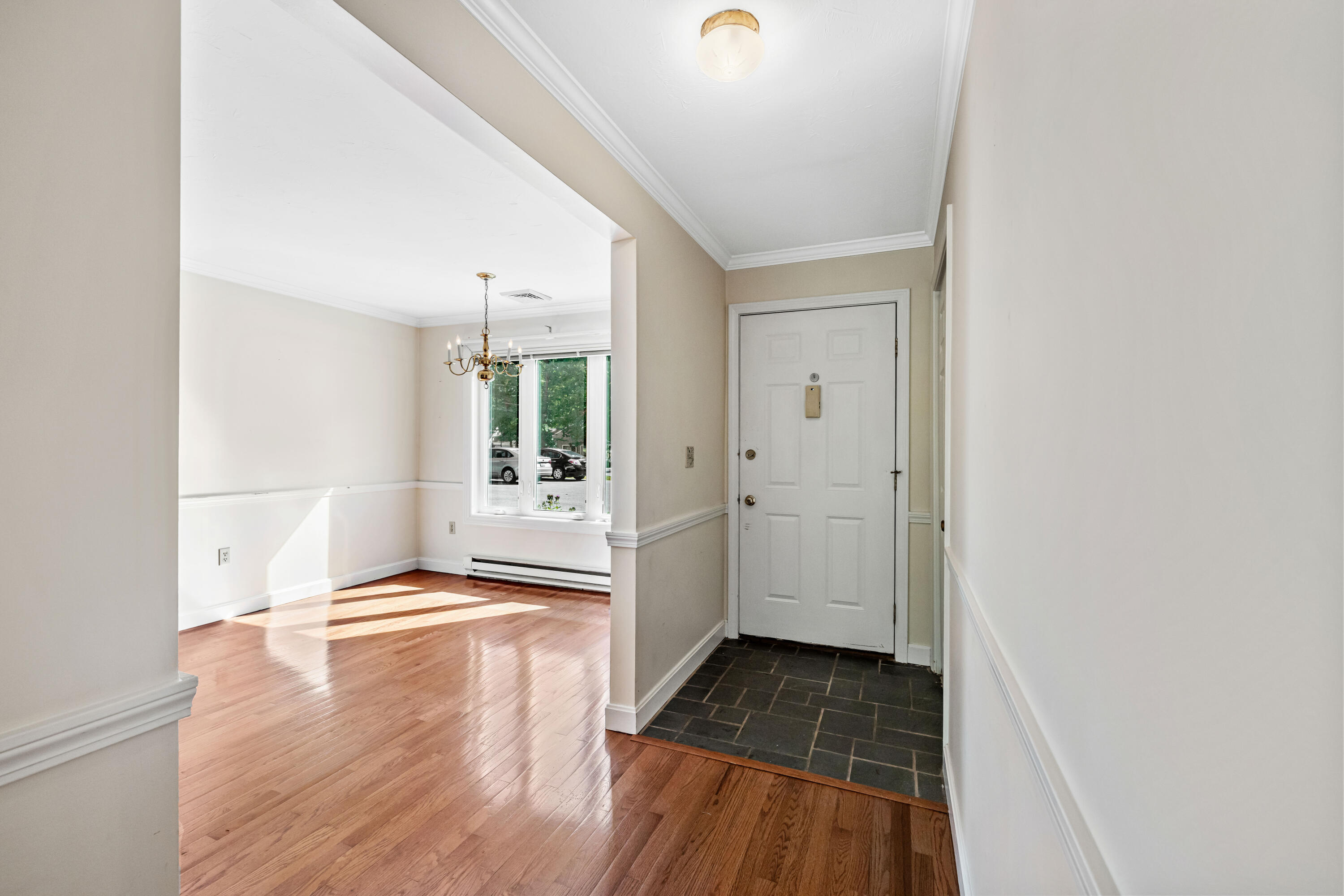 30 Stratton Road, Unit 30 Scarborough, ME 04074 - Photo 3 of 26 Entry