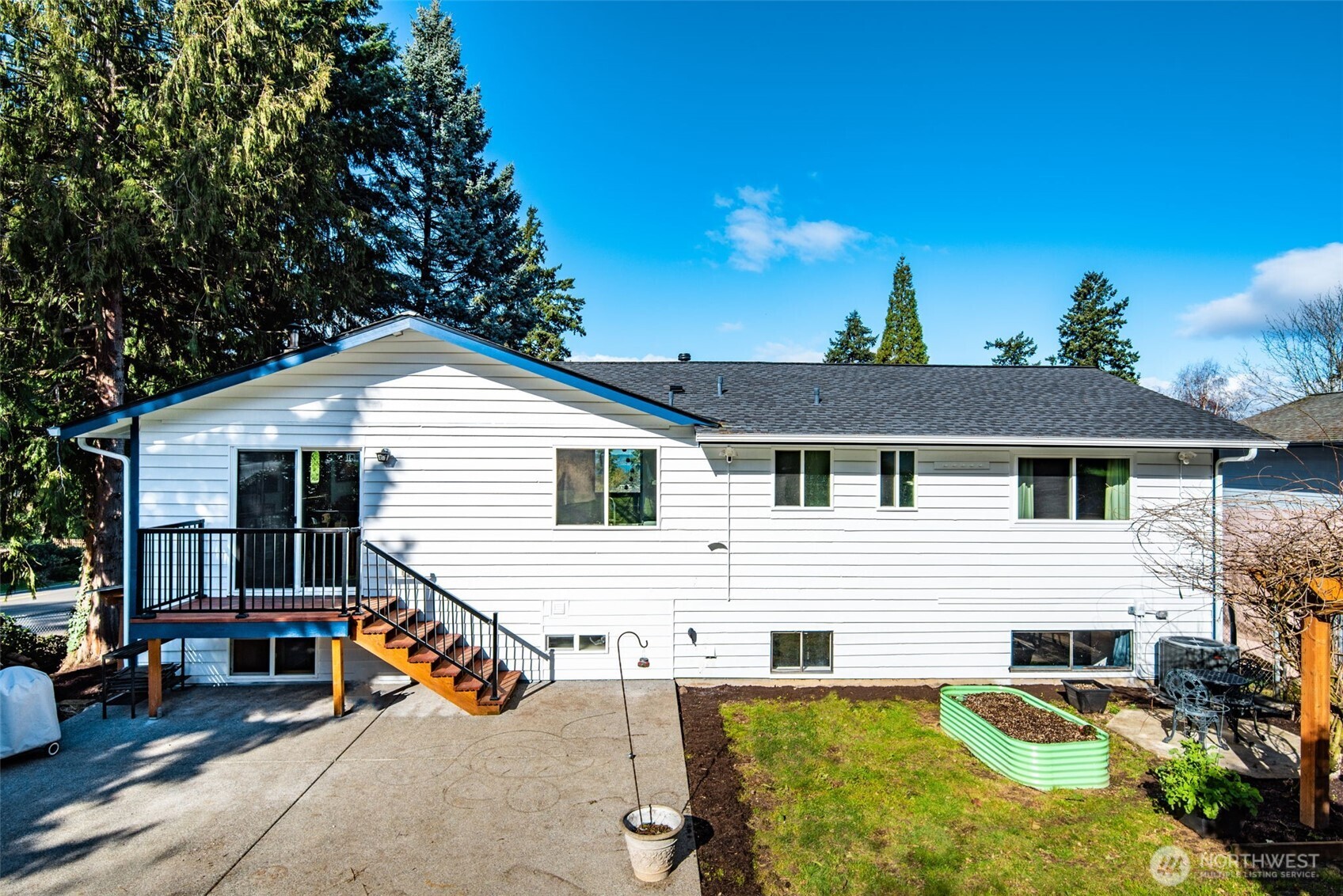 739 Southwest 298th Place Federal Way, WA 98023 - Photo 33 of 38