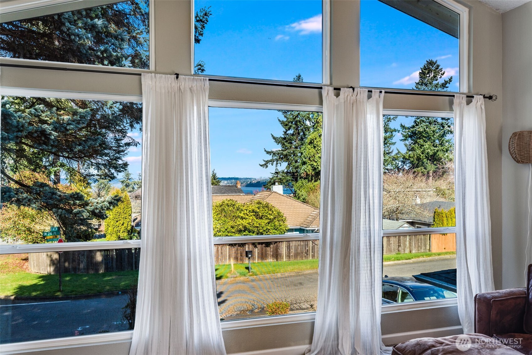 739 Southwest 298th Place Federal Way, WA 98023 - Photo 7 of 38