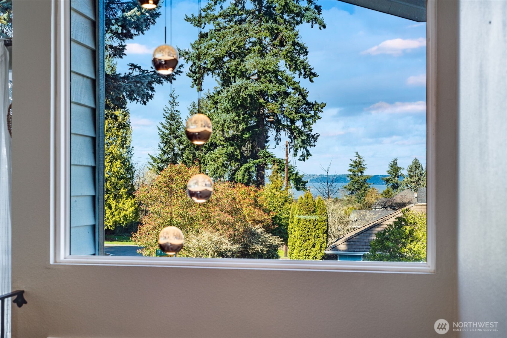 739 Southwest 298th Place Federal Way, WA 98023 - Photo 8 of 38