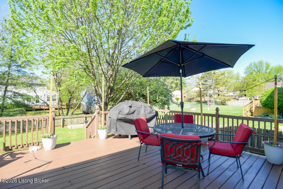 308 Hemingway Road Louisville, KY 40207 - Photo 14 of 61 DECK