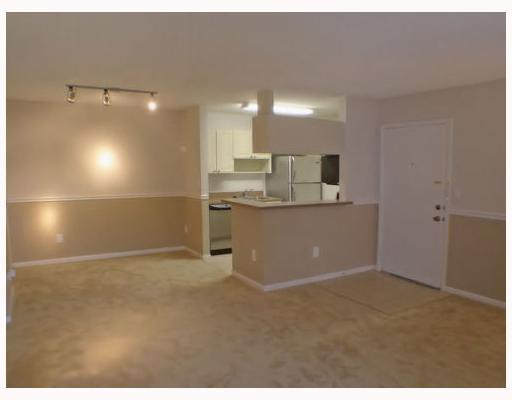 7751 Ashmont Circle, Unit 7751 Tamarac, FL 33321 - Photo 3 of 16 Living Room