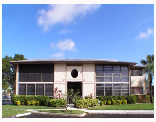 7751 Ashmont Circle, Unit 7751 Tamarac, FL 33321 - Photo 10 of 16 Exterior Front