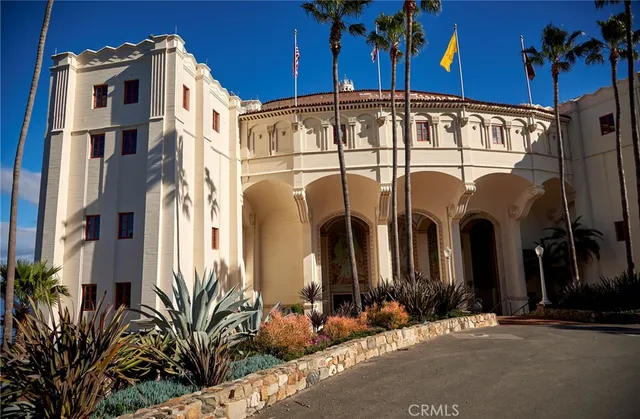 a view of a house with a garden