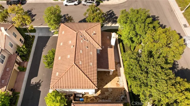 $5,000 | 100 Blaze, Irvine, CA 92618