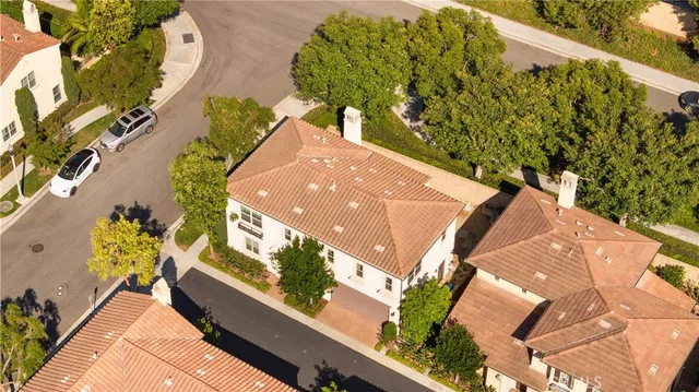 $5,000 | 100 Blaze, Irvine, CA 92618