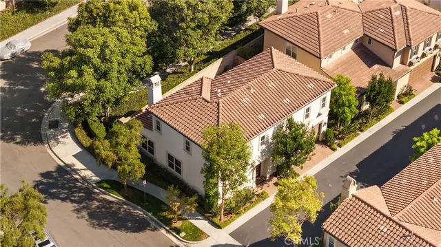 $5,000 | 100 Blaze, Irvine, CA 92618