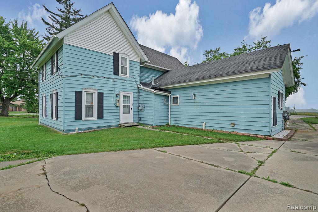 261 Fitz Road Goodells, MI 48027 - Photo 6 of 41 Gallery Image 6
