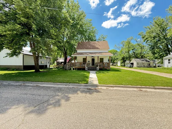 $215,000 | 135 North Petrick Street, Appleton, MN 56208