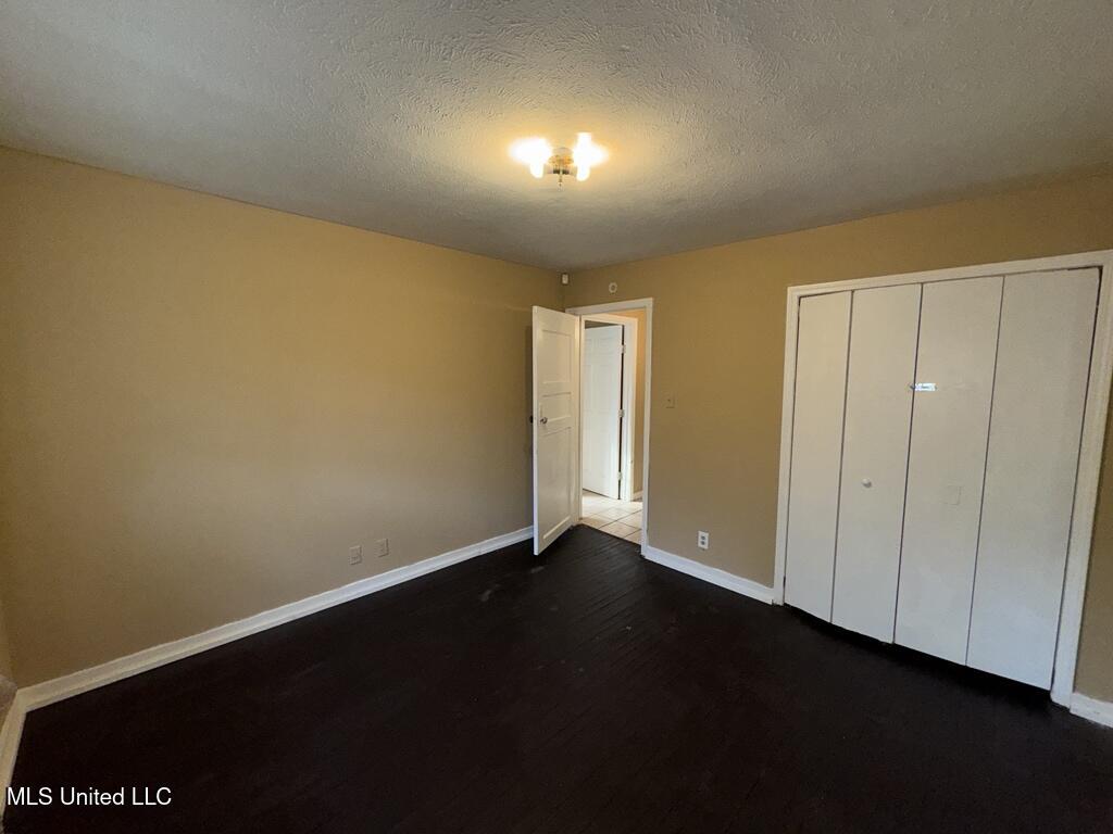 2704 Shannon Street Jackson, MS 39212 - Photo 12 of 16 2026_01_27_15_48_34