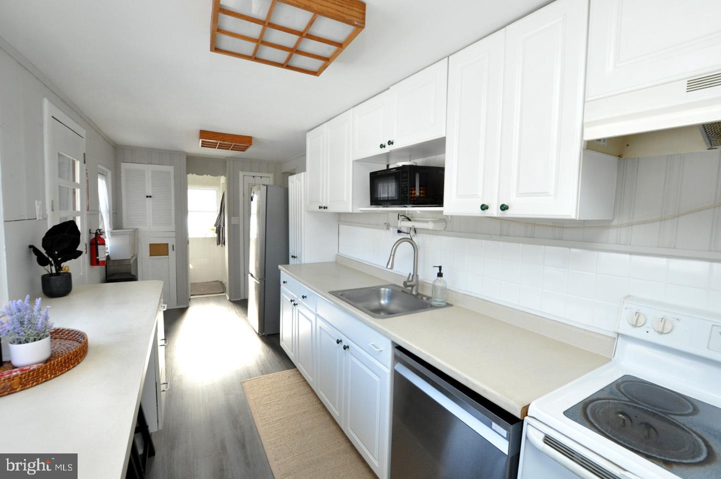 18 Jerome Terrace Clementon, NJ 08021 - Photo 13 of 31