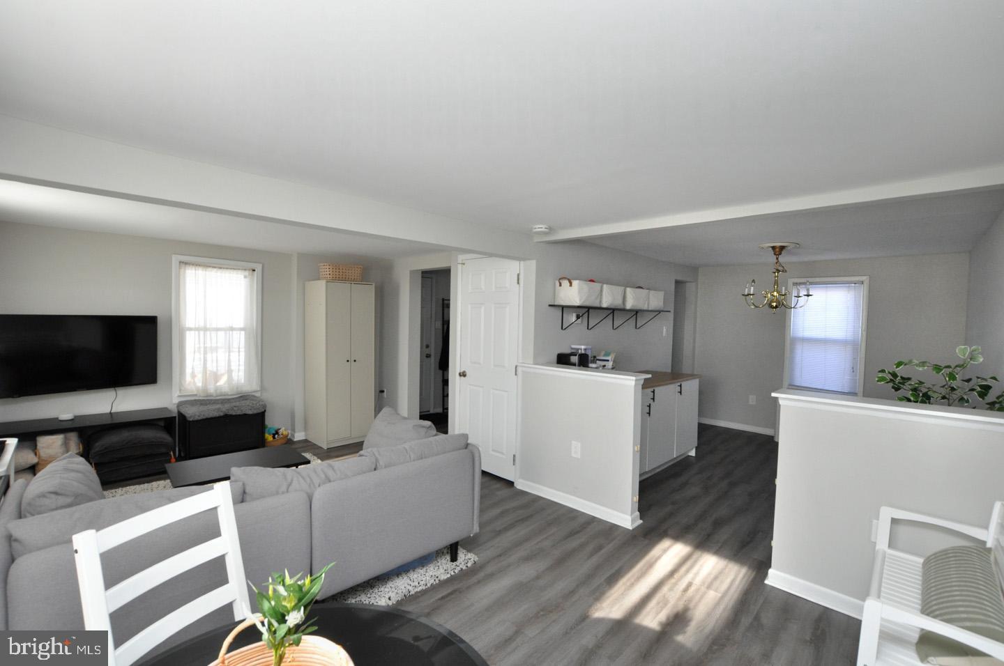 18 Jerome Terrace Clementon, NJ 08021 - Photo 9 of 31