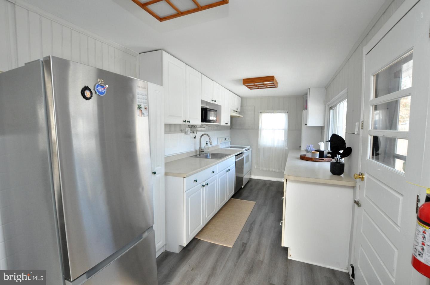 18 Jerome Terrace Clementon, NJ 08021 - Photo 10 of 31 Great gally kitchen