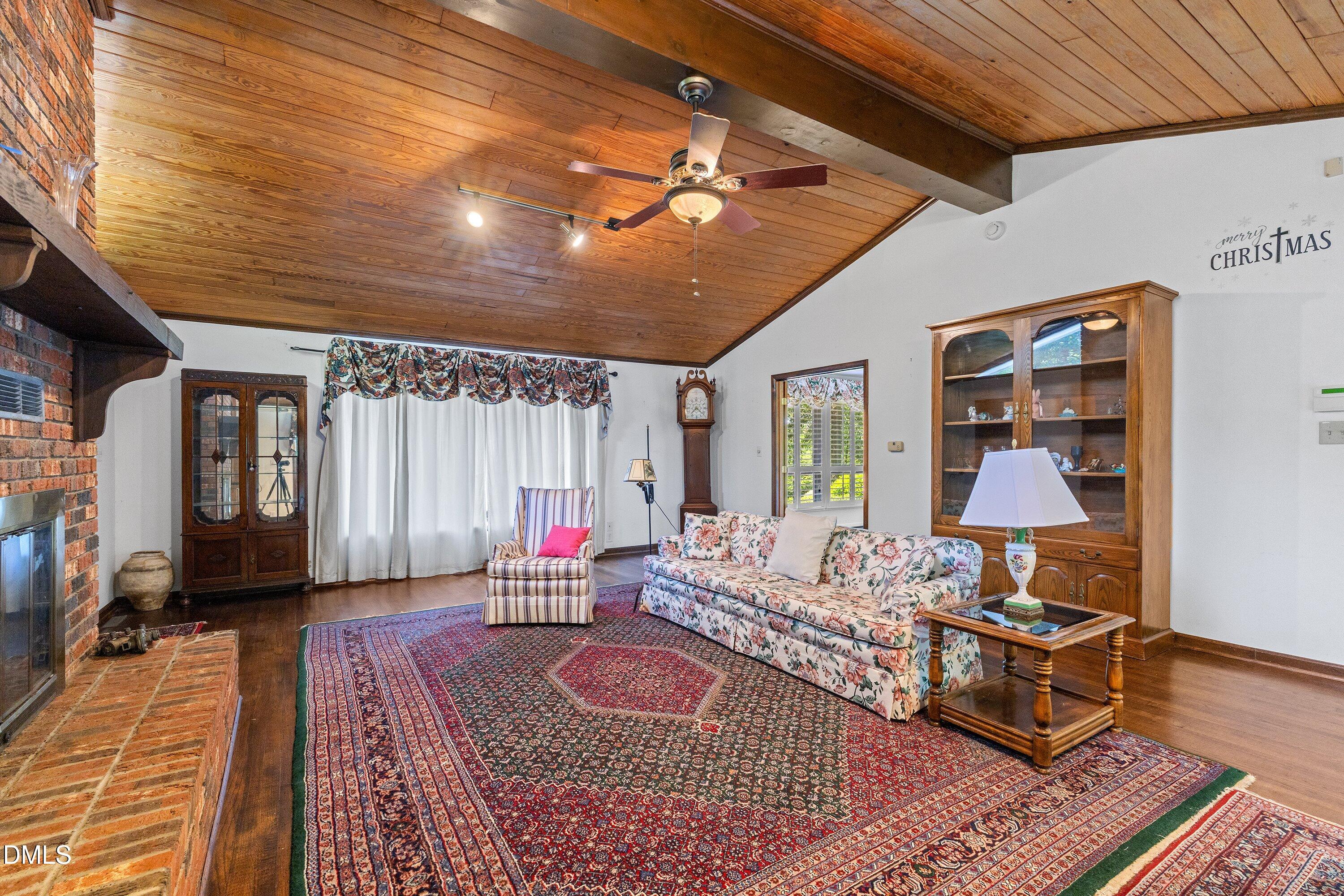 3211 Plantation Road Raleigh, NC 27609 - Photo 8 of 54 08-3211 Plantation Rd _3460