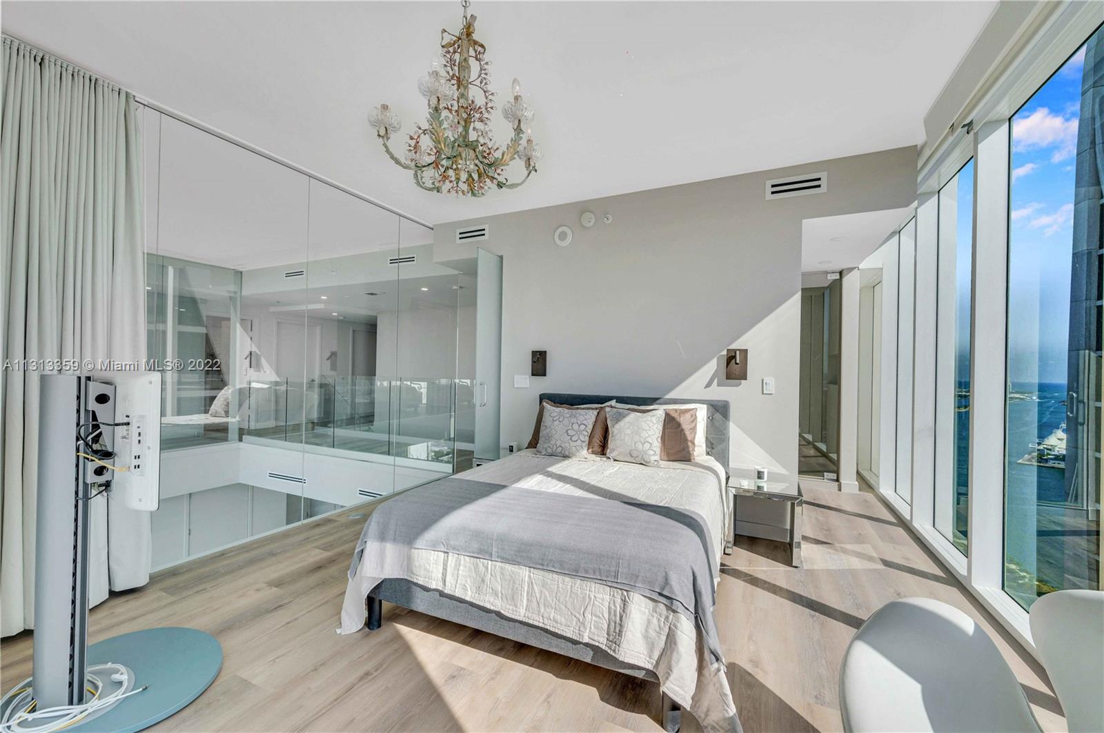 1040 Biscayne Boulevard, Unit PH4407 Miami, FL 33132 - Photo 38 of 74