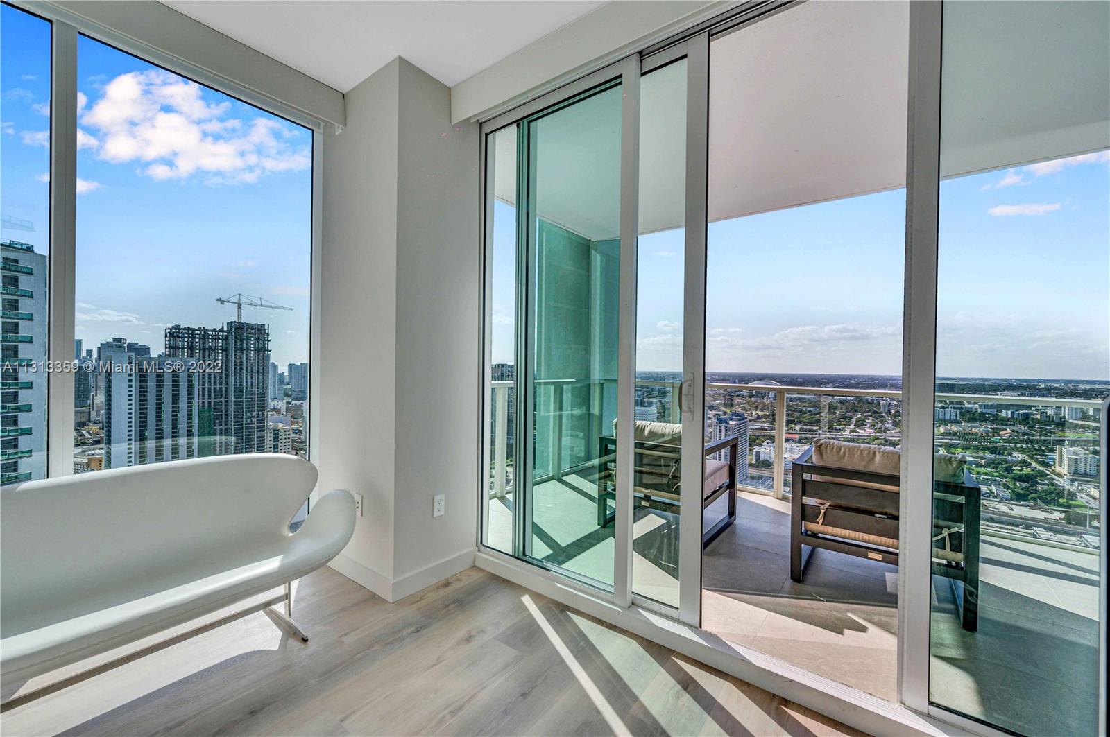 1040 Biscayne Boulevard, Unit PH4407 Miami, FL 33132 - Photo 42 of 74