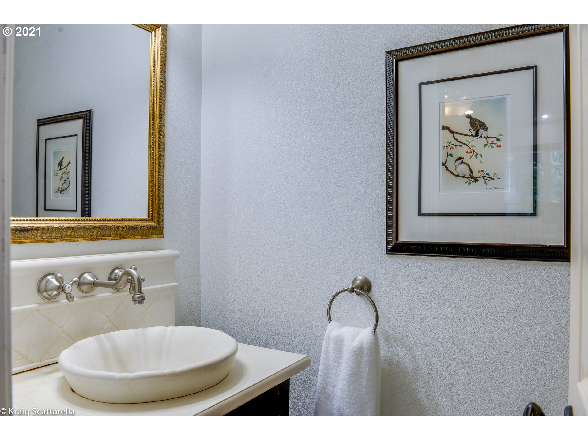 3388 Edgemont Road Lake Oswego, OR 97034 - Photo 14 of 32 Gallery Image 14