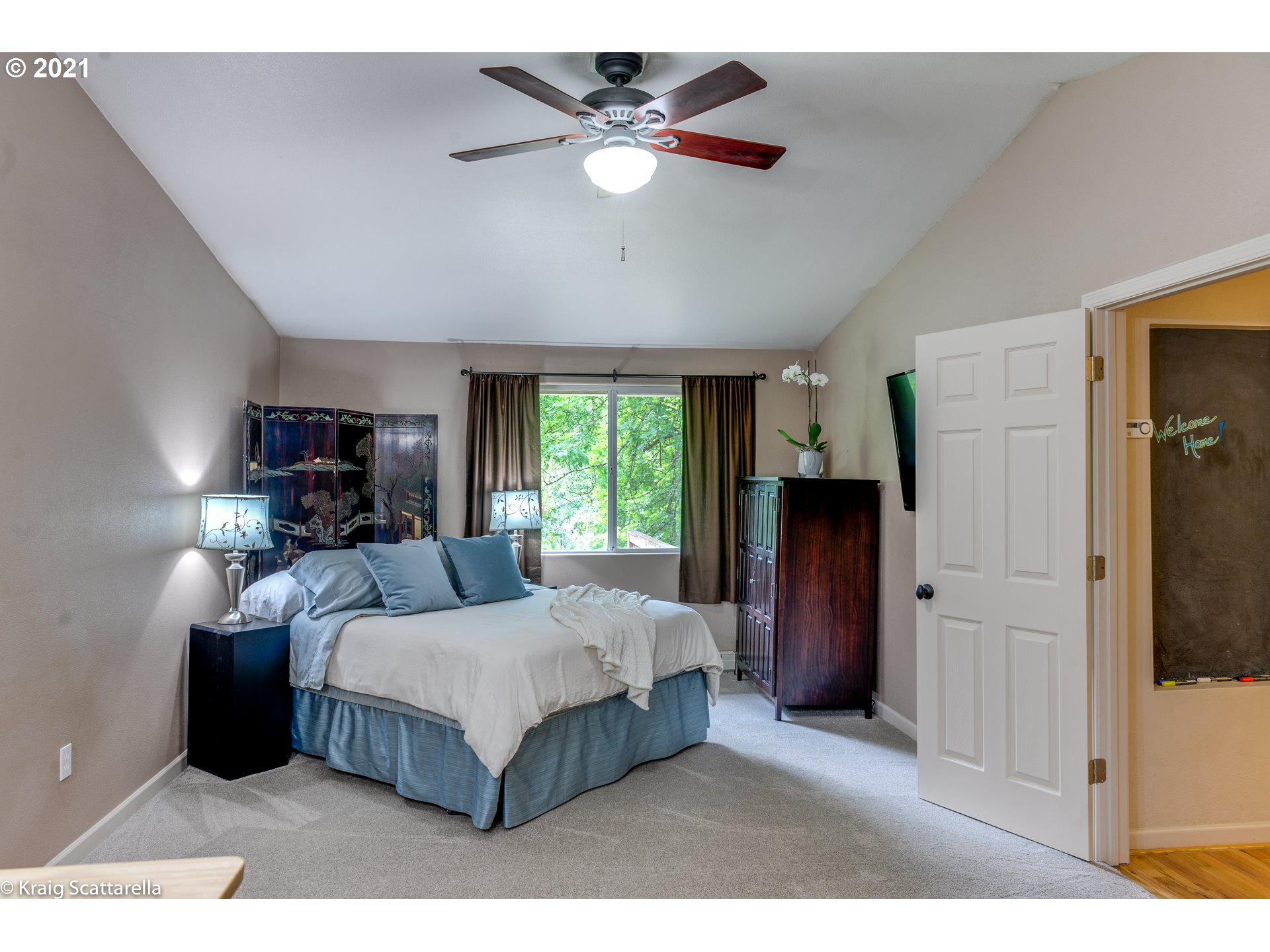 3388 Edgemont Road Lake Oswego, OR 97034 - Photo 8 of 32 Gallery Image 8