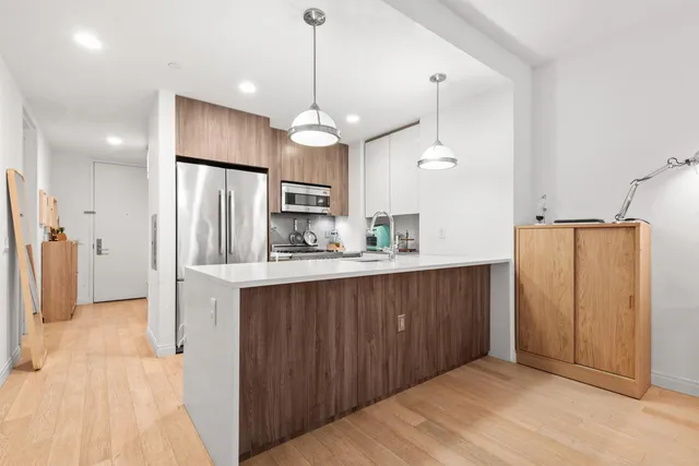 $4,350 | 160 1st Street, Unit 614, Jersey City, NJ 07302