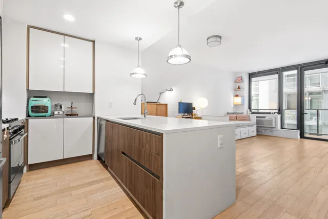 $4,350 | 160 1st Street, Unit 614, Jersey City, NJ 07302