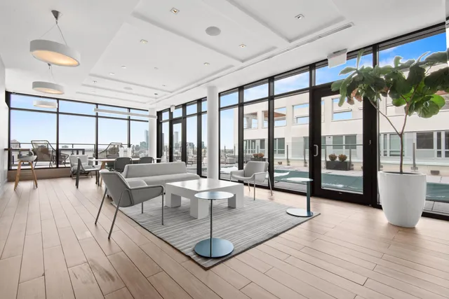 $4,350 | 160 1st Street, Unit 614, Jersey City, NJ 07302