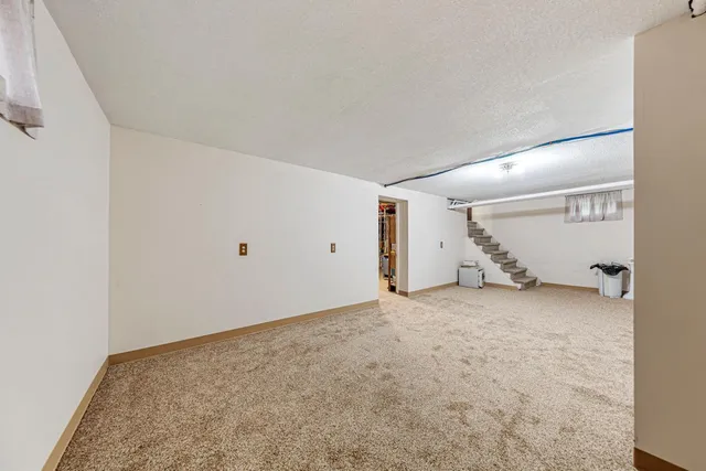 $279,900 | 233 East School Street, Owatonna, MN 55060