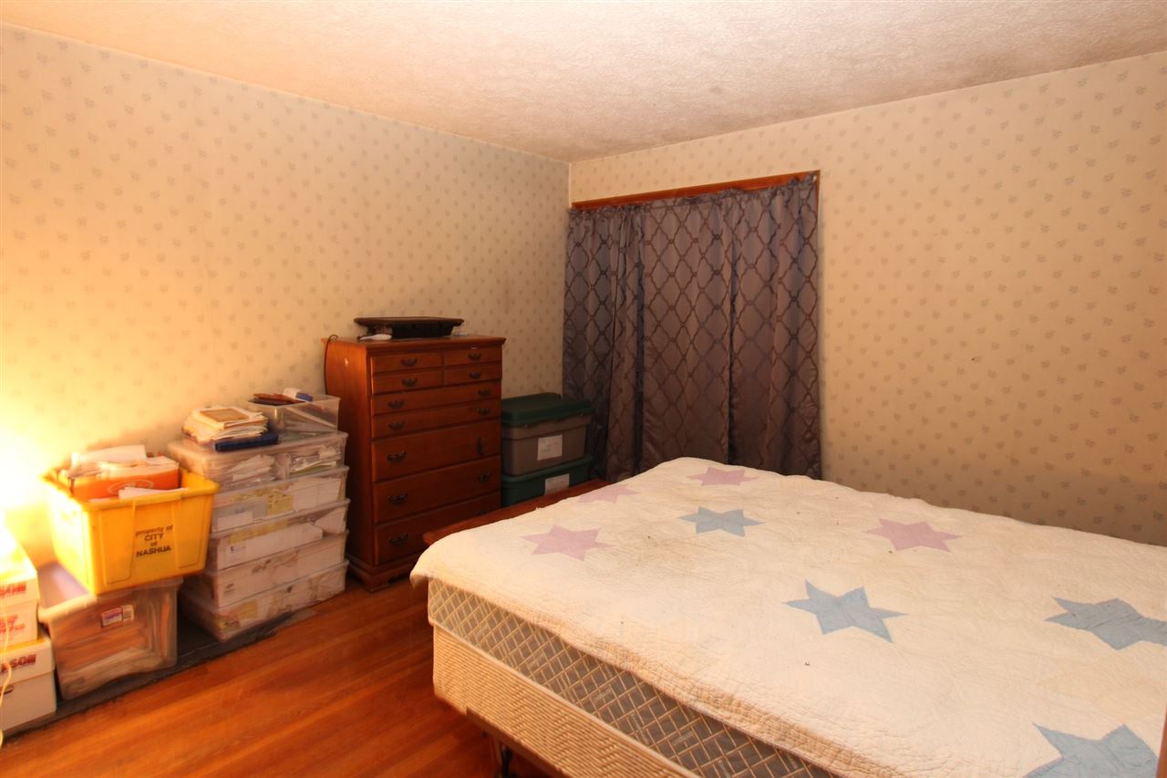381 Main Dunstable Road Nashua, NH 03062 - Photo 11 of 25