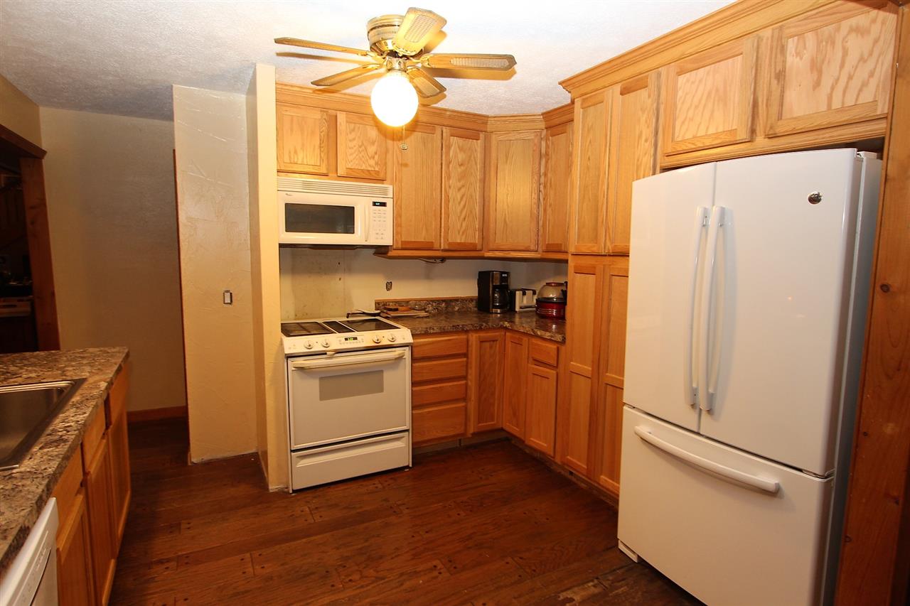 381 Main Dunstable Road Nashua, NH 03062 - Photo 6 of 25