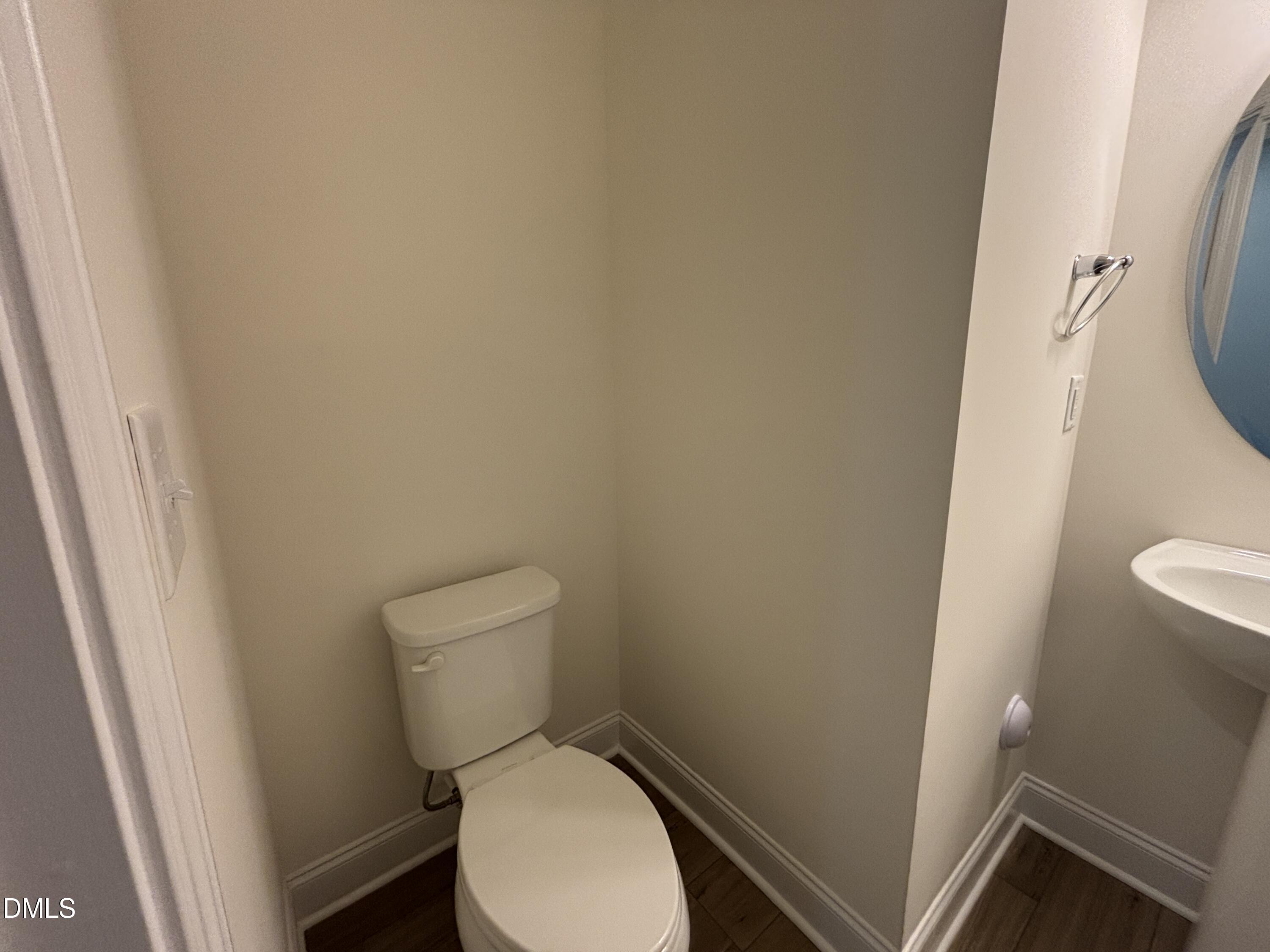 5128 Ranger Grv Way Raleigh, NC 27604 - Photo 10 of 68 20260709_182458806_iOS