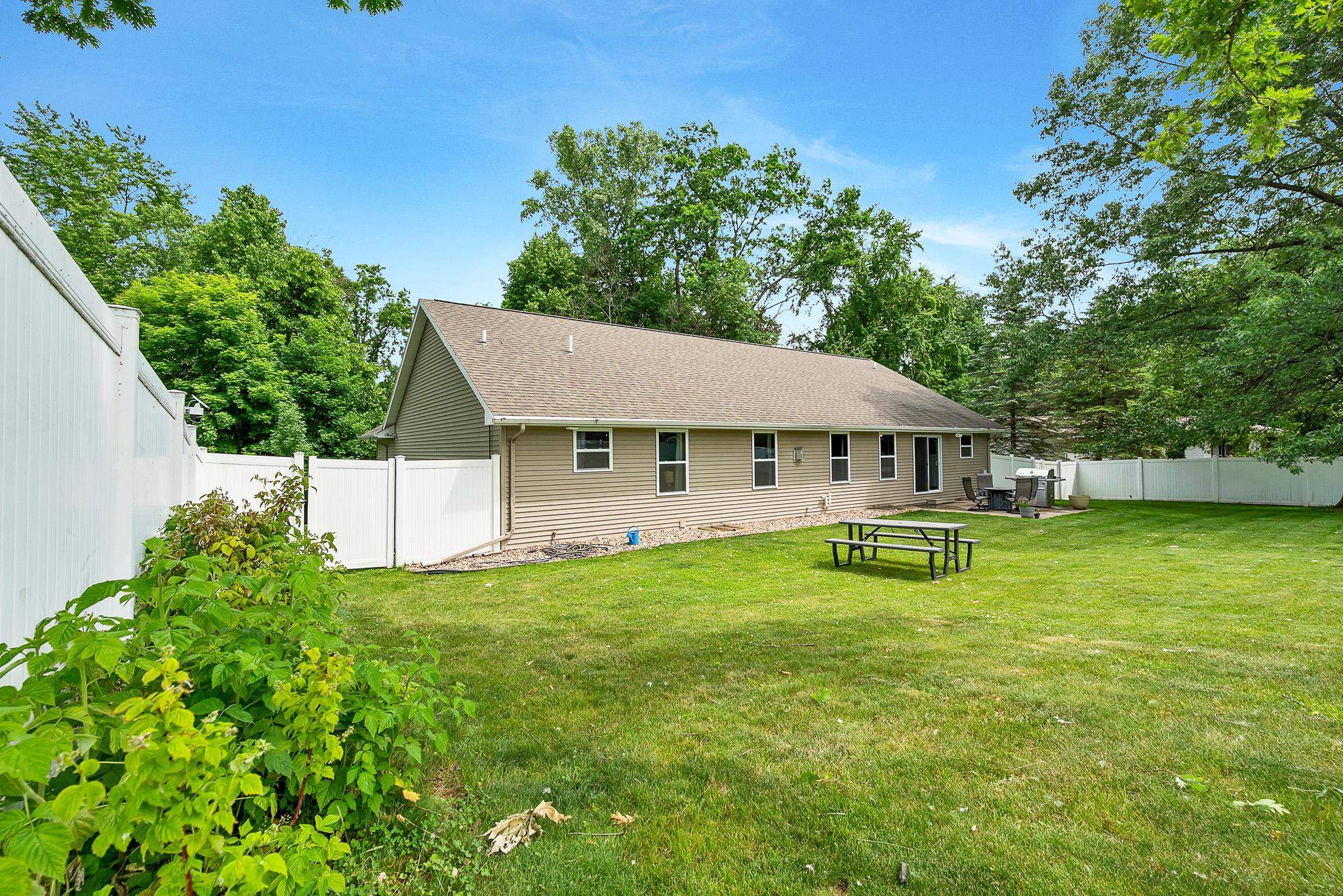 1014 Lacount Road Green Bay, WI 54313 - Photo 55 of 72