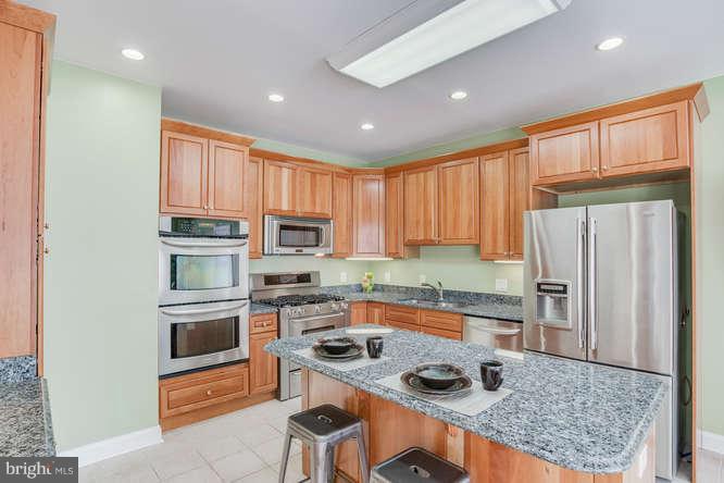 3803 Clarks Point Road Middle River, MD 21220 - Photo 19 of 30 Kitchen