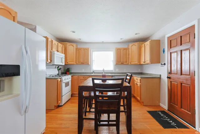 $325,000 | 12338 Ashland Street, Granger, IN 46530