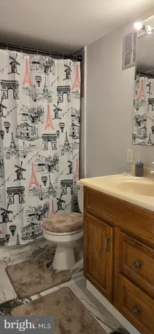 $1,550 | 1294 Cooper Street, Unit E11, Edgewater Park, NJ 08010