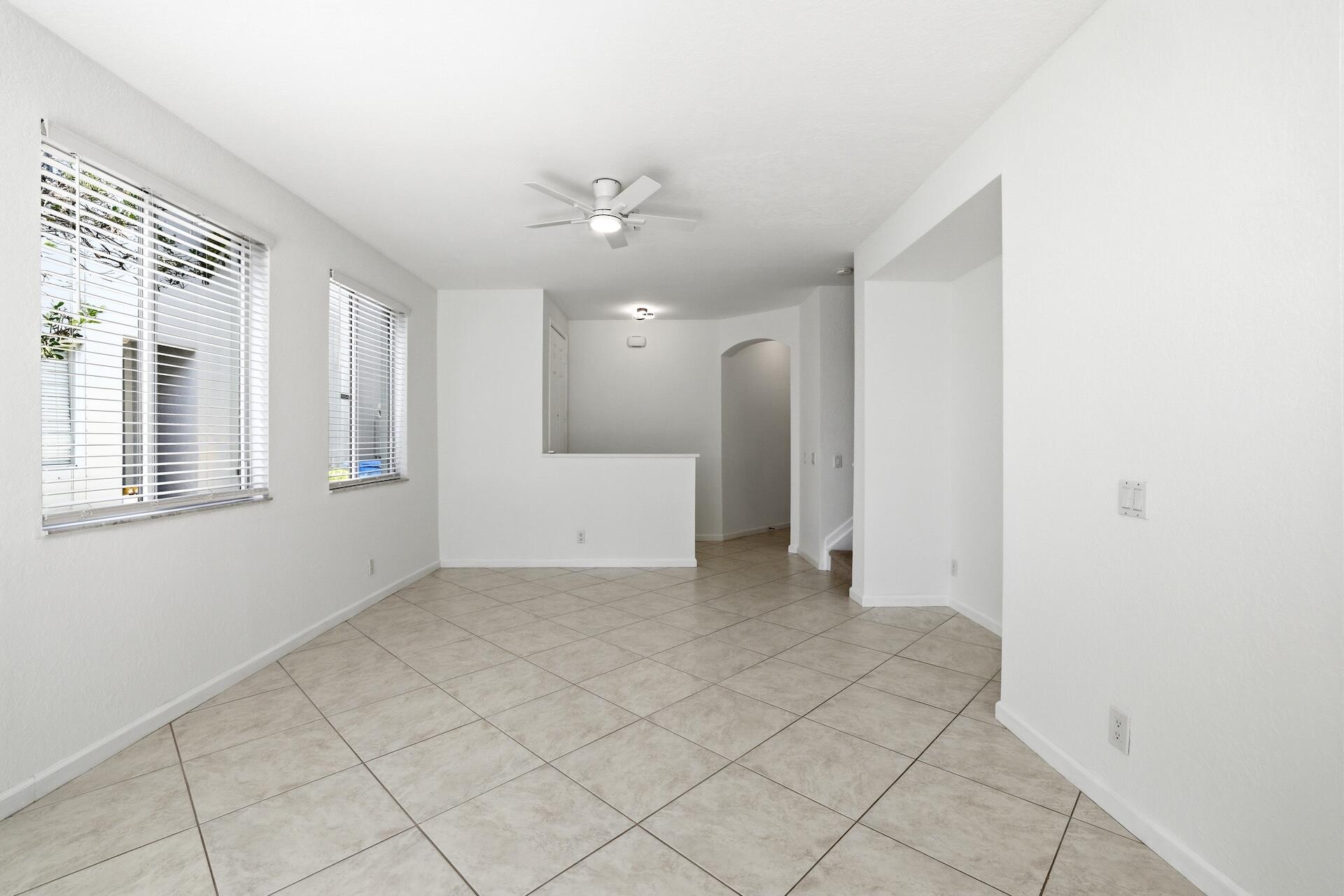 3068 Laurel Ridge Circle Riviera Beach, FL 33404 - Photo 4 of 32 0H8A4902