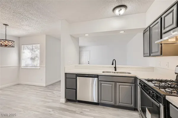 $1,000 | 4364 Tara Avenue, Unit D, Las Vegas, NV 89102