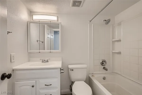 $1,000 | 4364 Tara Avenue, Unit D, Las Vegas, NV 89102