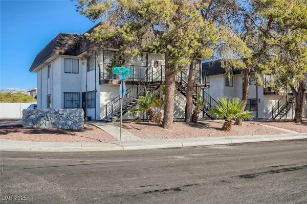 $1,000 | 4364 Tara Avenue, Unit D, Las Vegas, NV 89102