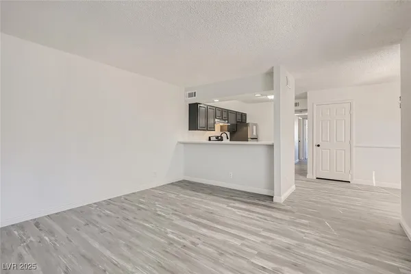 $1,000 | 4364 Tara Avenue, Unit D, Las Vegas, NV 89102