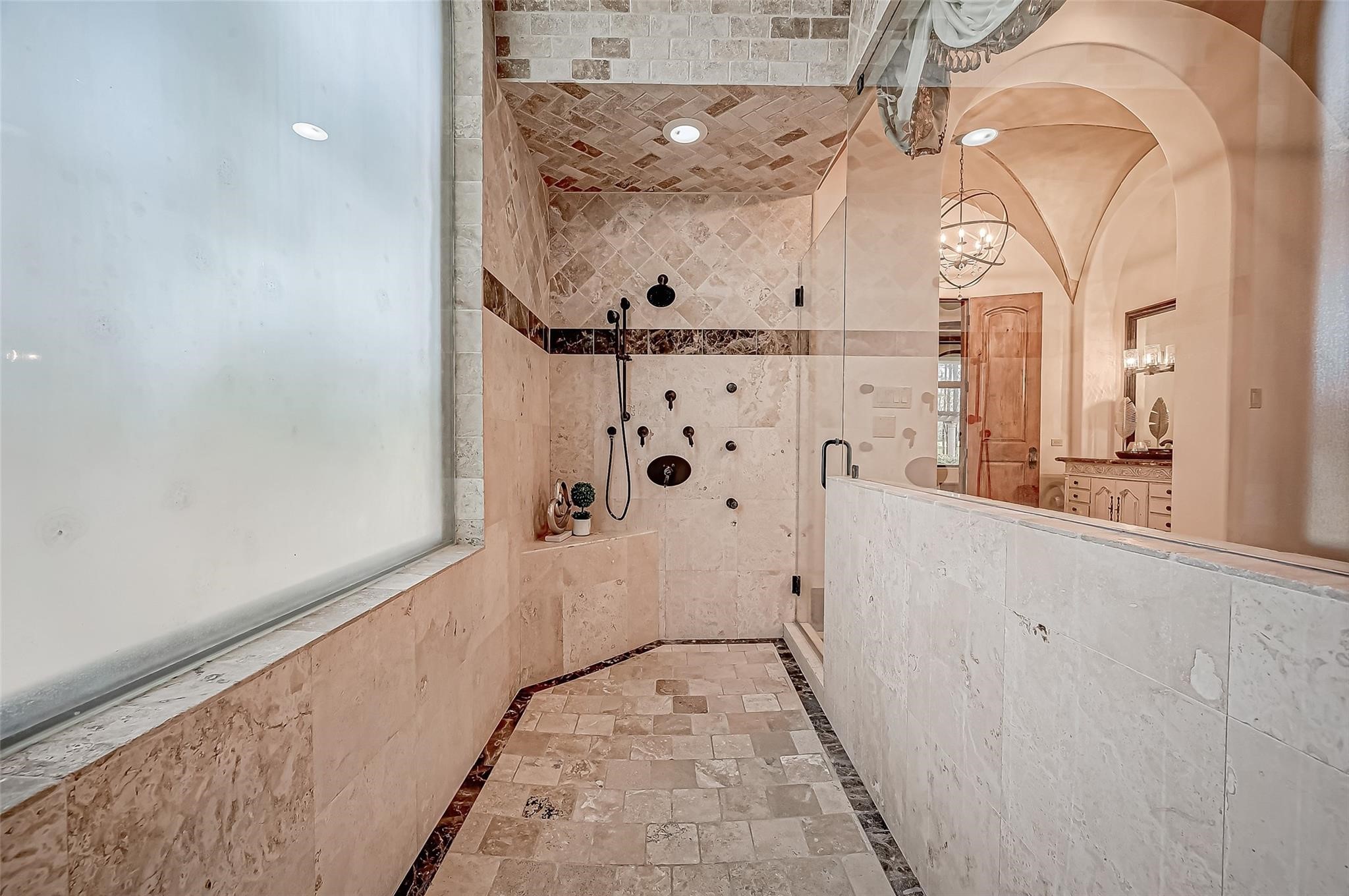 3 Congressional Circle Spring, TX 77389 - Photo 32 of 48 a view of a hallway with entryway