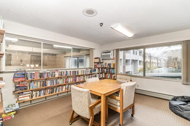 $118,000 | 1601 North Innsbruck Drive, Unit 123, Fridley, MN 55432