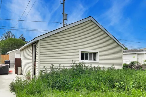 $345,000 | 2728 North Major Avenue, Chicago, IL 60639