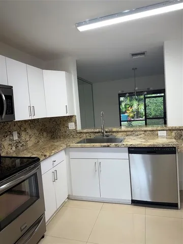 $2,899 | 2043 Northwest 45th Avenue, Coconut Creek, FL 33066