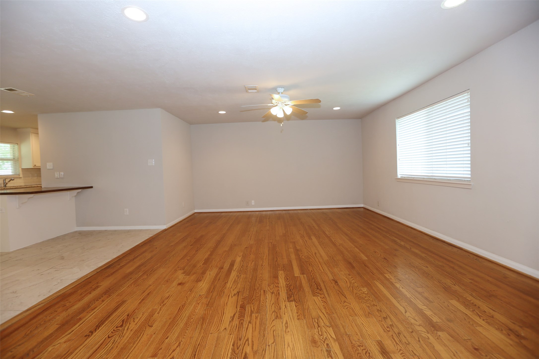 6123 Grape Street Houston, TX 77074 - Photo 4 of 18