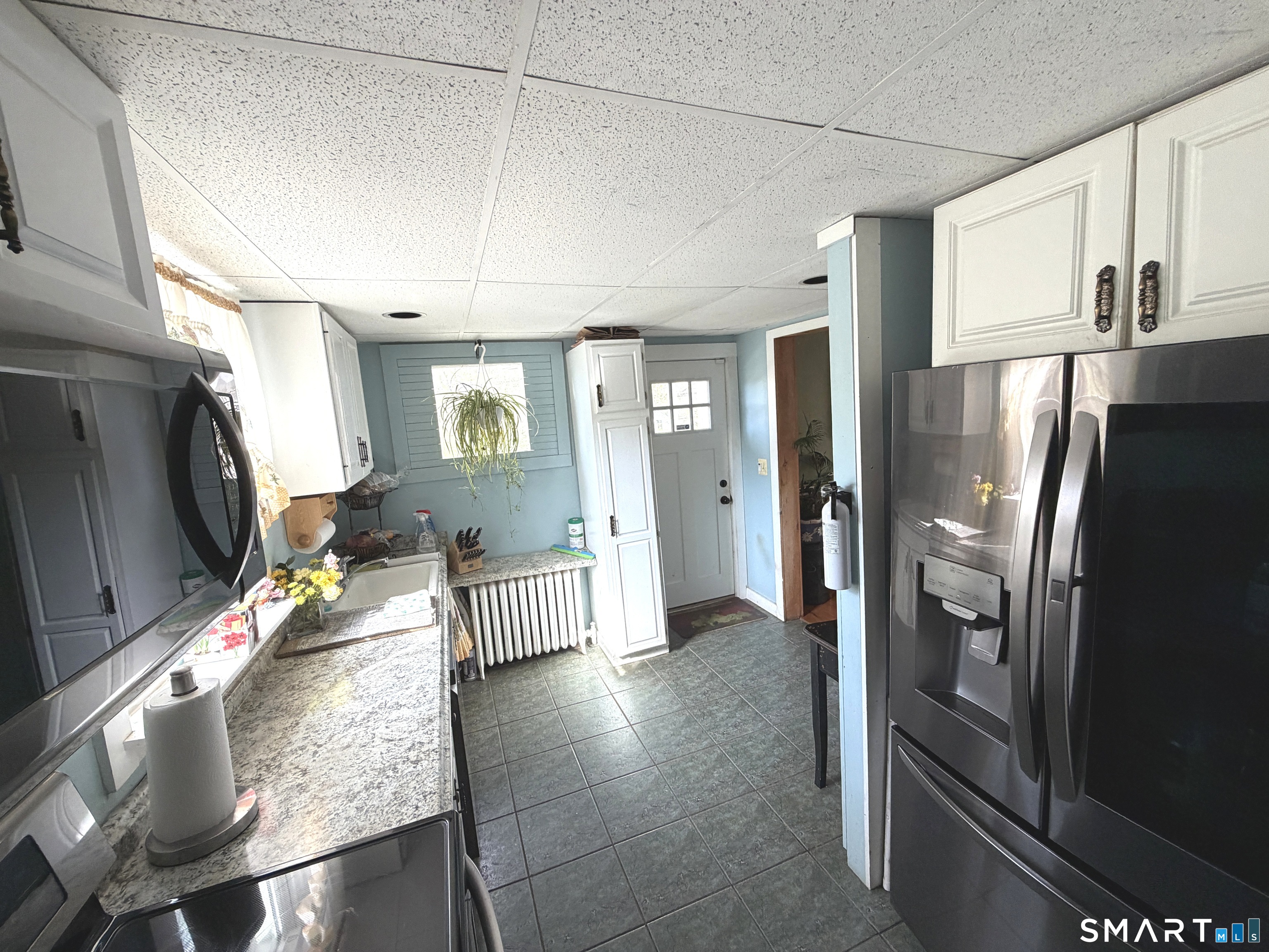 33 Chestnut Grove Road Watertown, CT 06795 - Photo 12 of 31